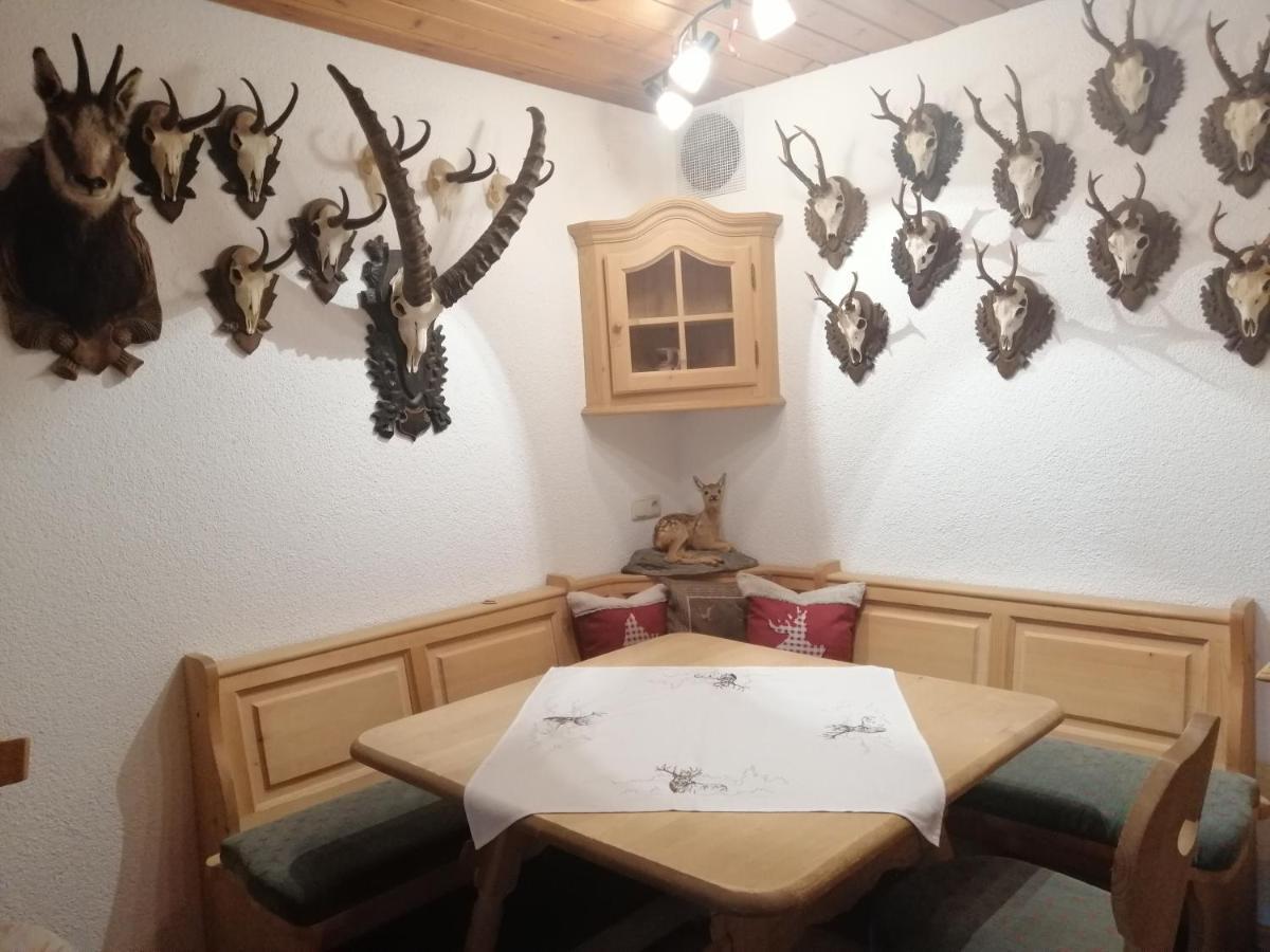 Spisshof Hotel Grins Eksteriør billede