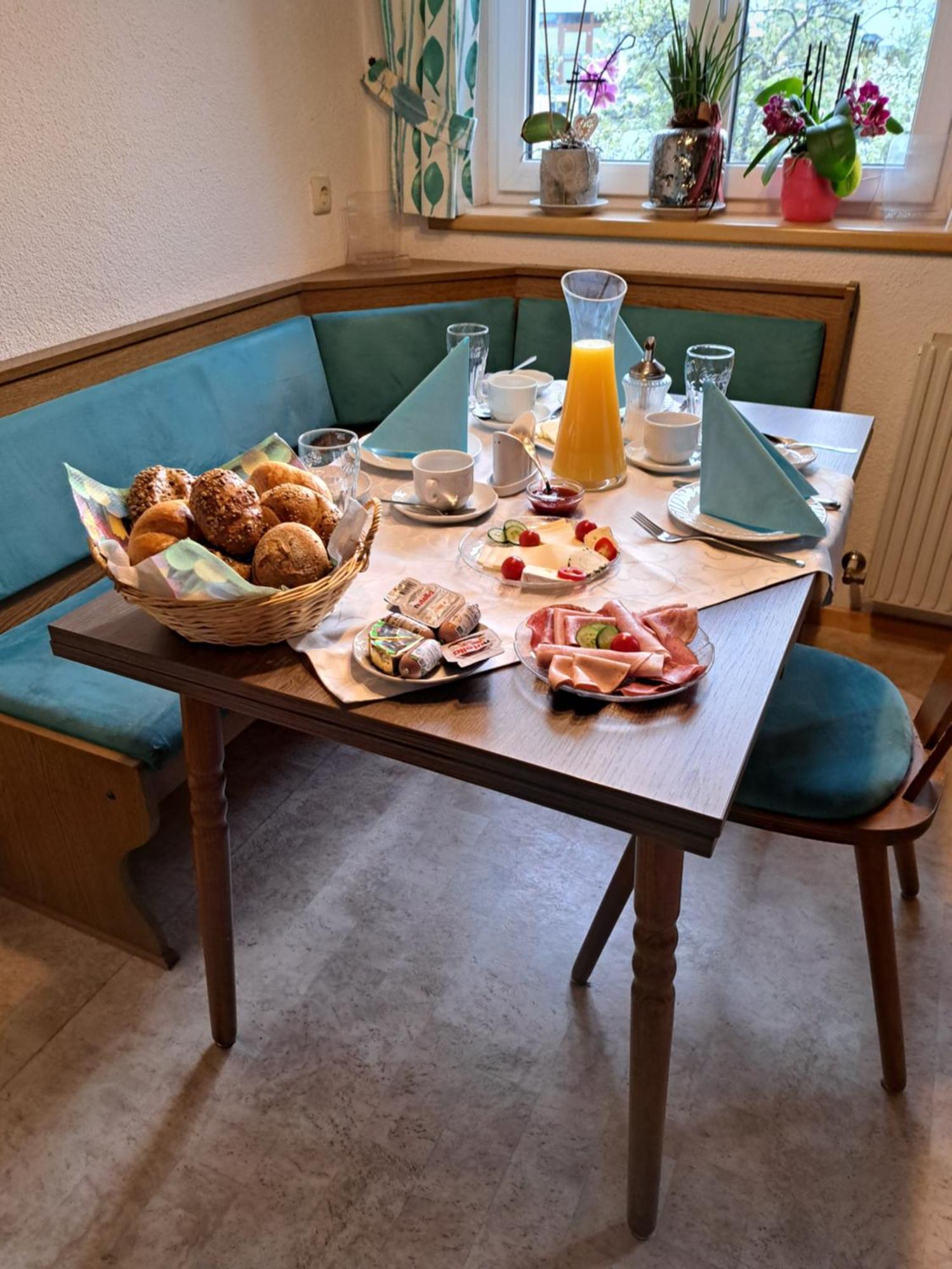 Spisshof Hotel Grins Eksteriør billede